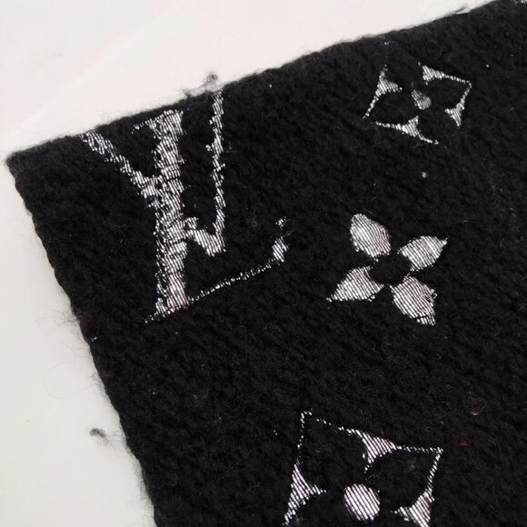Authentic Louis Vuitton Scarf Black Silver Polyester 2 mn507-121225 - Picture 5 of 8